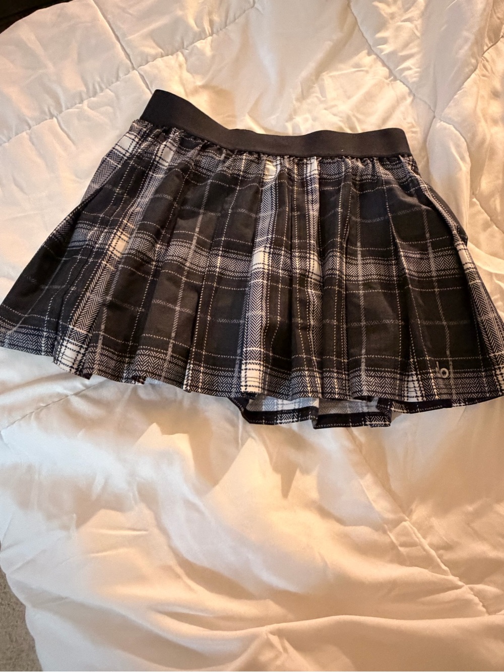 ALO Yoga Black & White Plaid Pleated Mini Skirt
